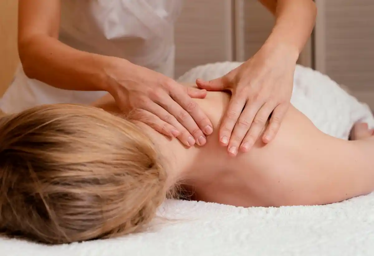 La Naturopathie Par Angelique Naturopathe A Branne Massages Corporels 6
